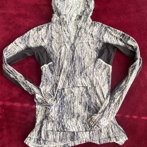 Long sleeve half zip athletic top with thumbholes